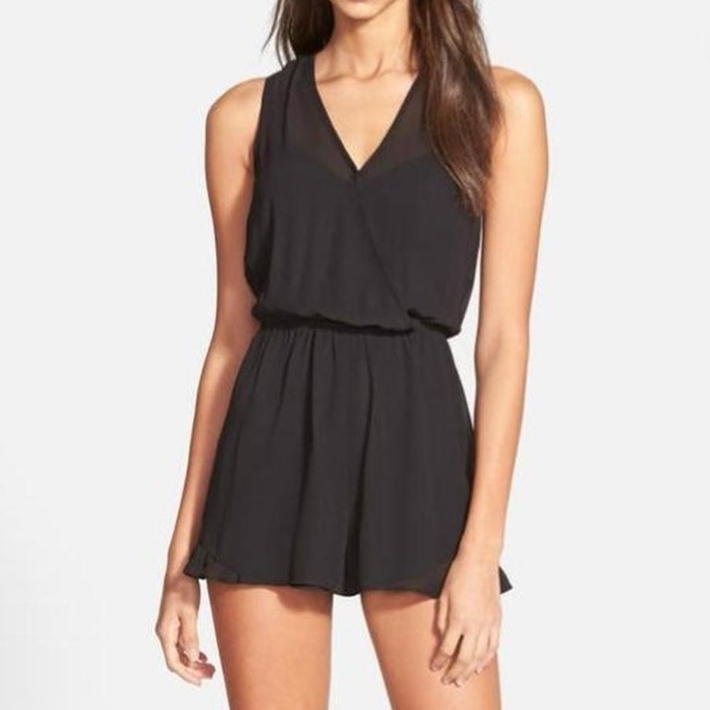 ASTR The Label Black Chiffon Sleeveless Ruffled Shorts Romper Women’s Size Large